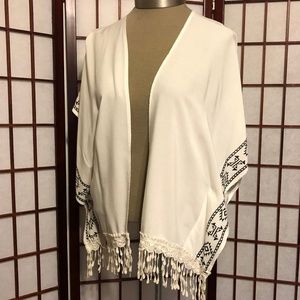 3/$15 CLOSET CLOSING CREAM FRINGE PONCHO